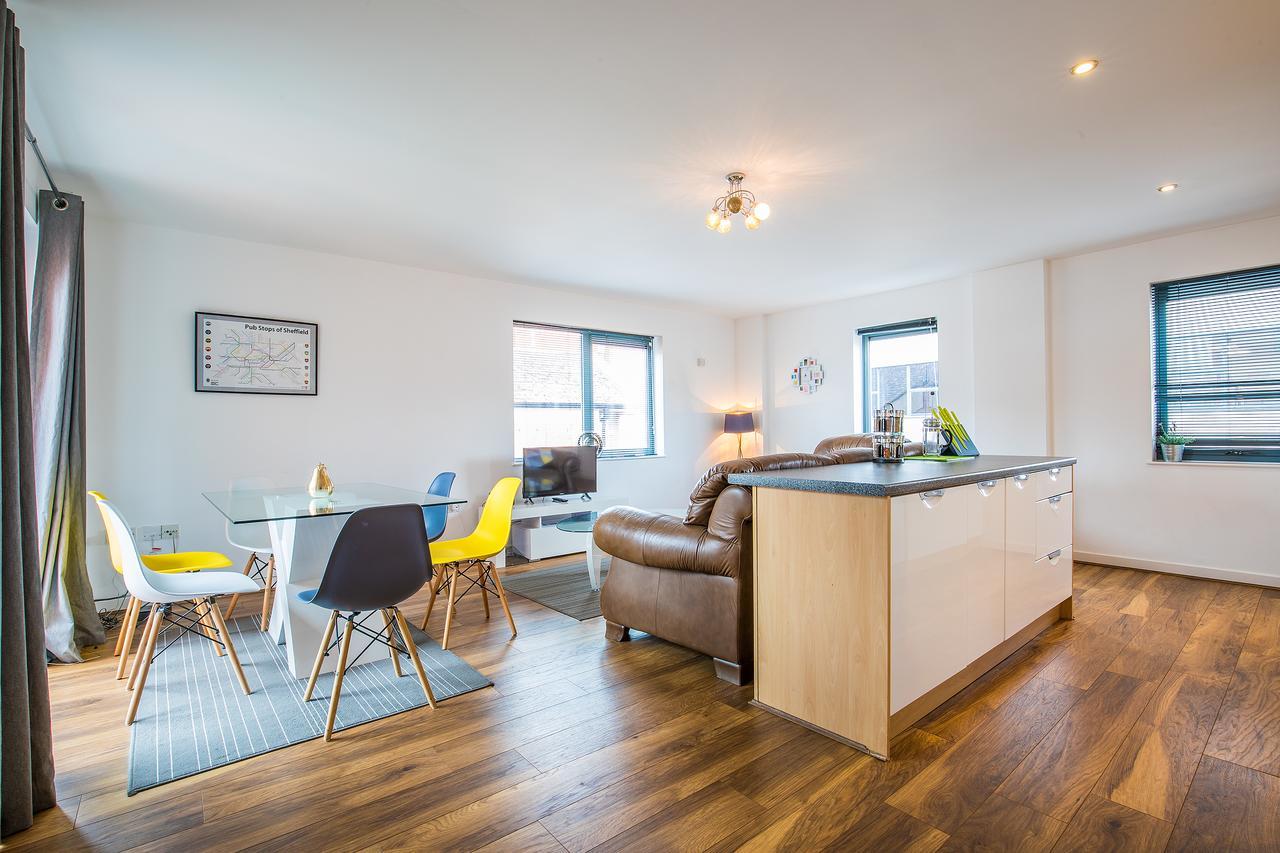 The Cathedral Suite Apartment With Love Your Stay Sheffield Exterior foto